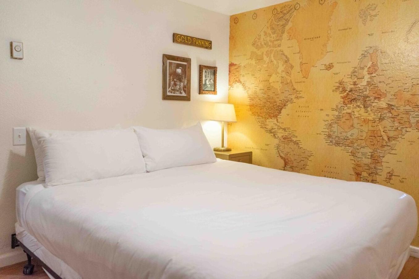 Bear Cave- Pet Friendly Suite In Shaver Lake Шейвер Лейк Экстерьер фото