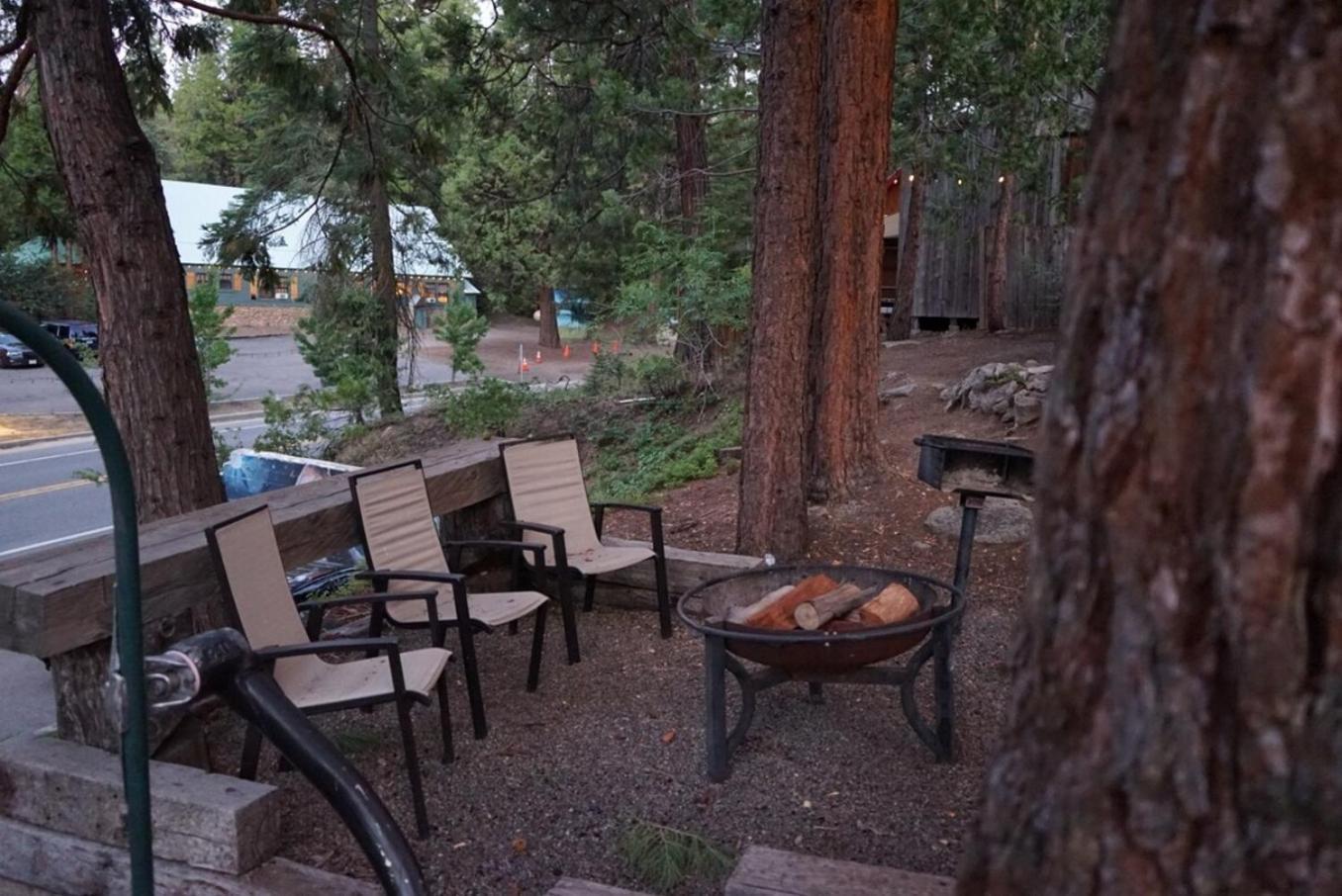 Bear Cave- Pet Friendly Suite In Shaver Lake Шейвер Лейк Экстерьер фото