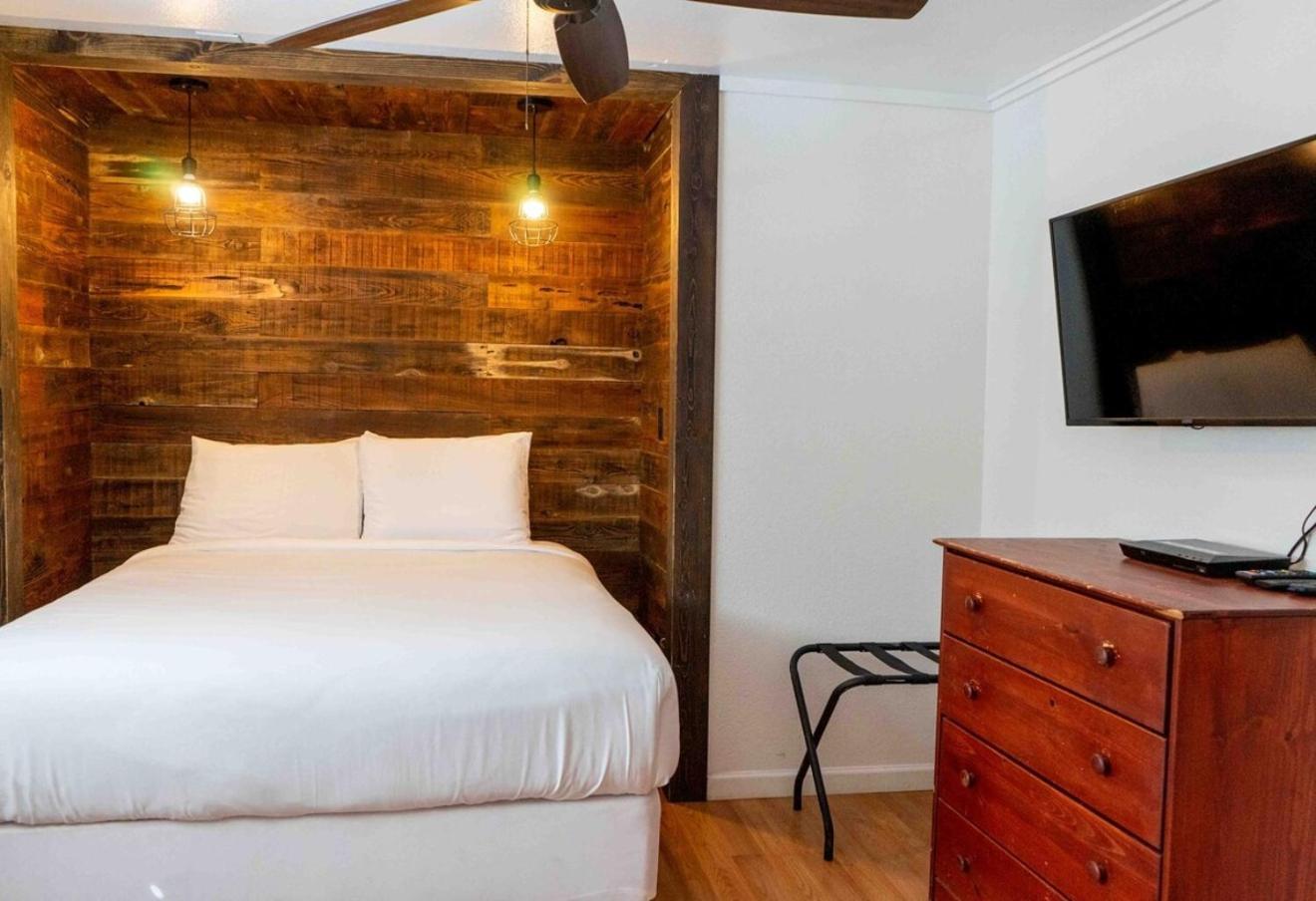 Bear Cave- Pet Friendly Suite In Shaver Lake Шейвер Лейк Экстерьер фото