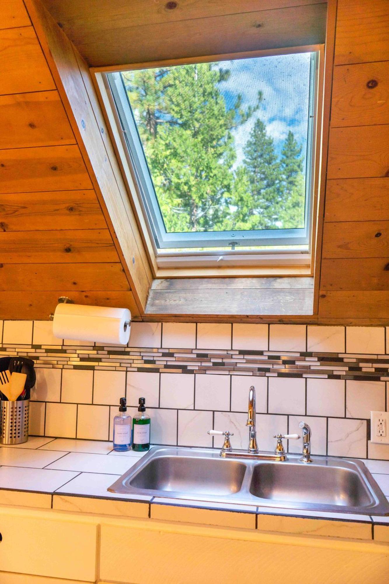 Bear Cave- Pet Friendly Suite In Shaver Lake Шейвер Лейк Экстерьер фото