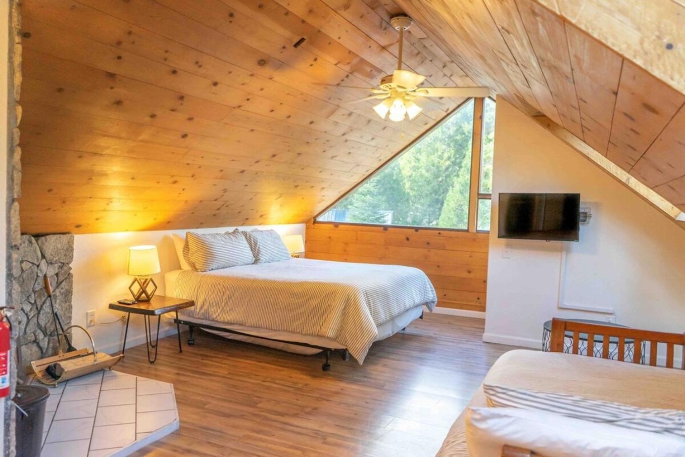 Bear Cave- Pet Friendly Suite In Shaver Lake Шейвер Лейк Экстерьер фото