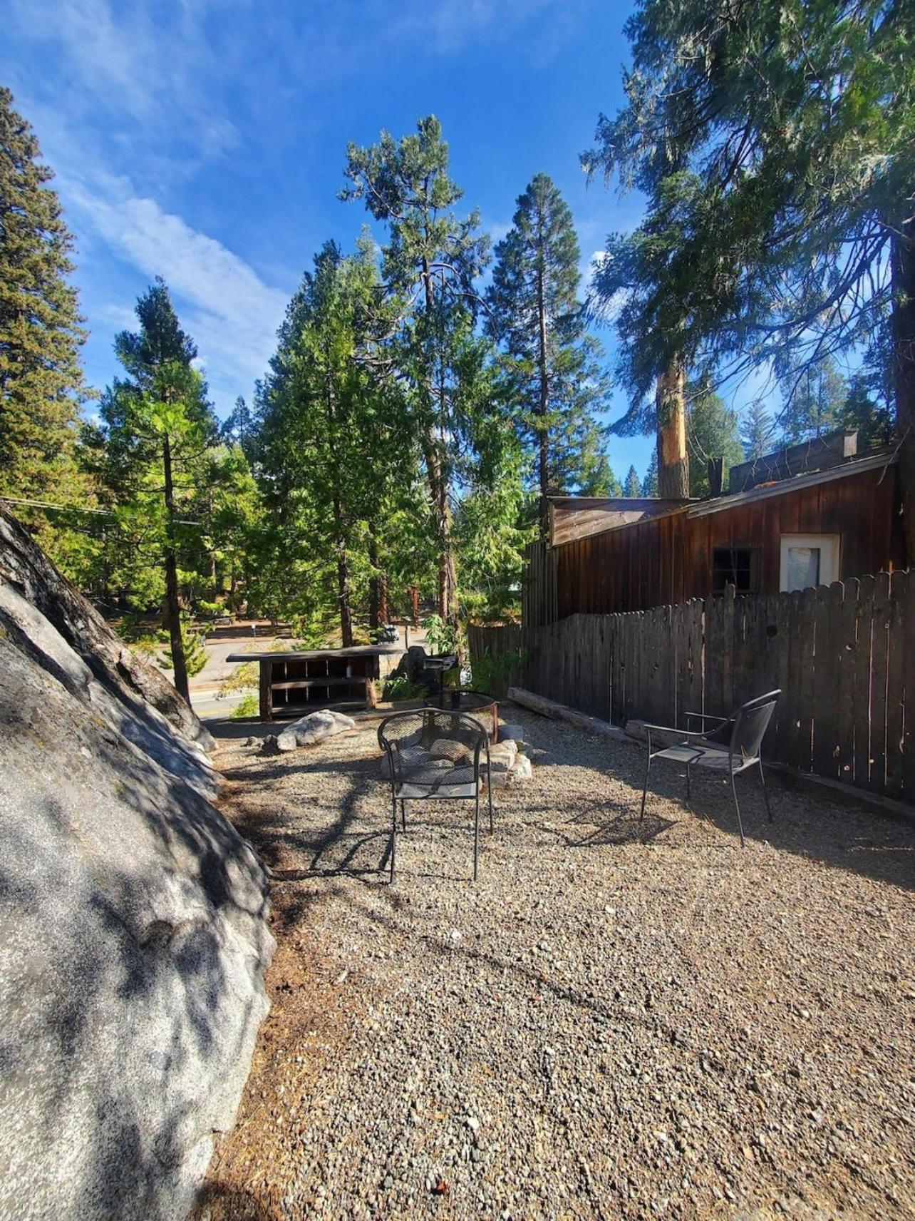 Bear Cave- Pet Friendly Suite In Shaver Lake Шейвер Лейк Экстерьер фото