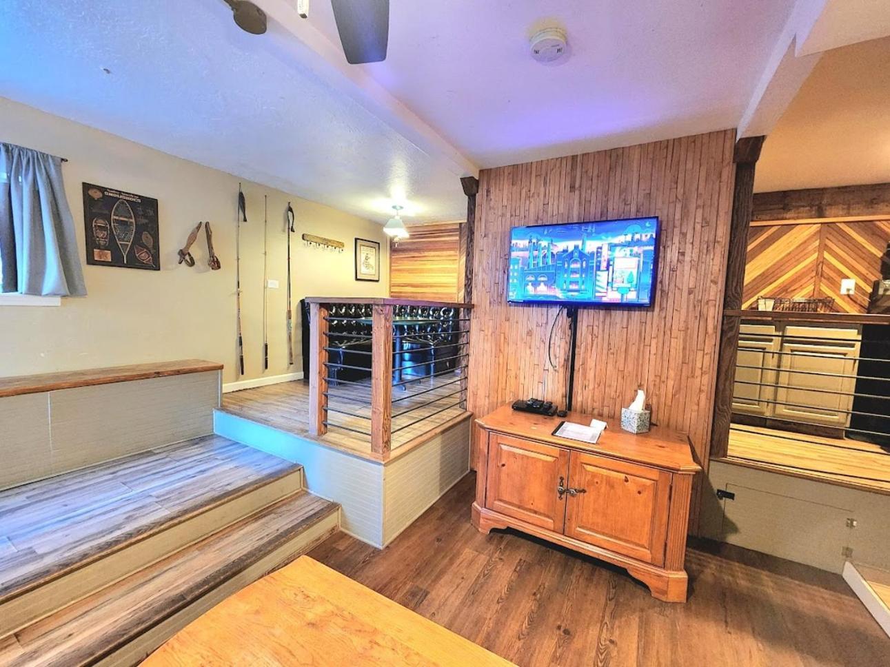Bear Cave- Pet Friendly Suite In Shaver Lake Шейвер Лейк Экстерьер фото